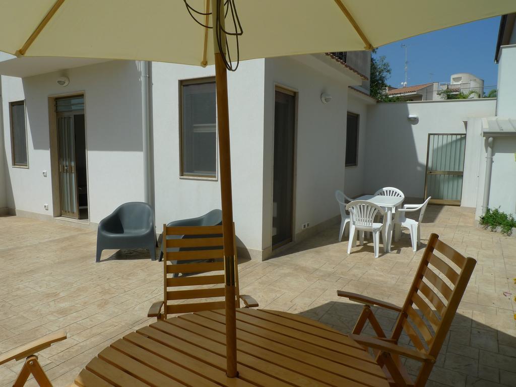 Marina Di Modica Suite Exterior foto